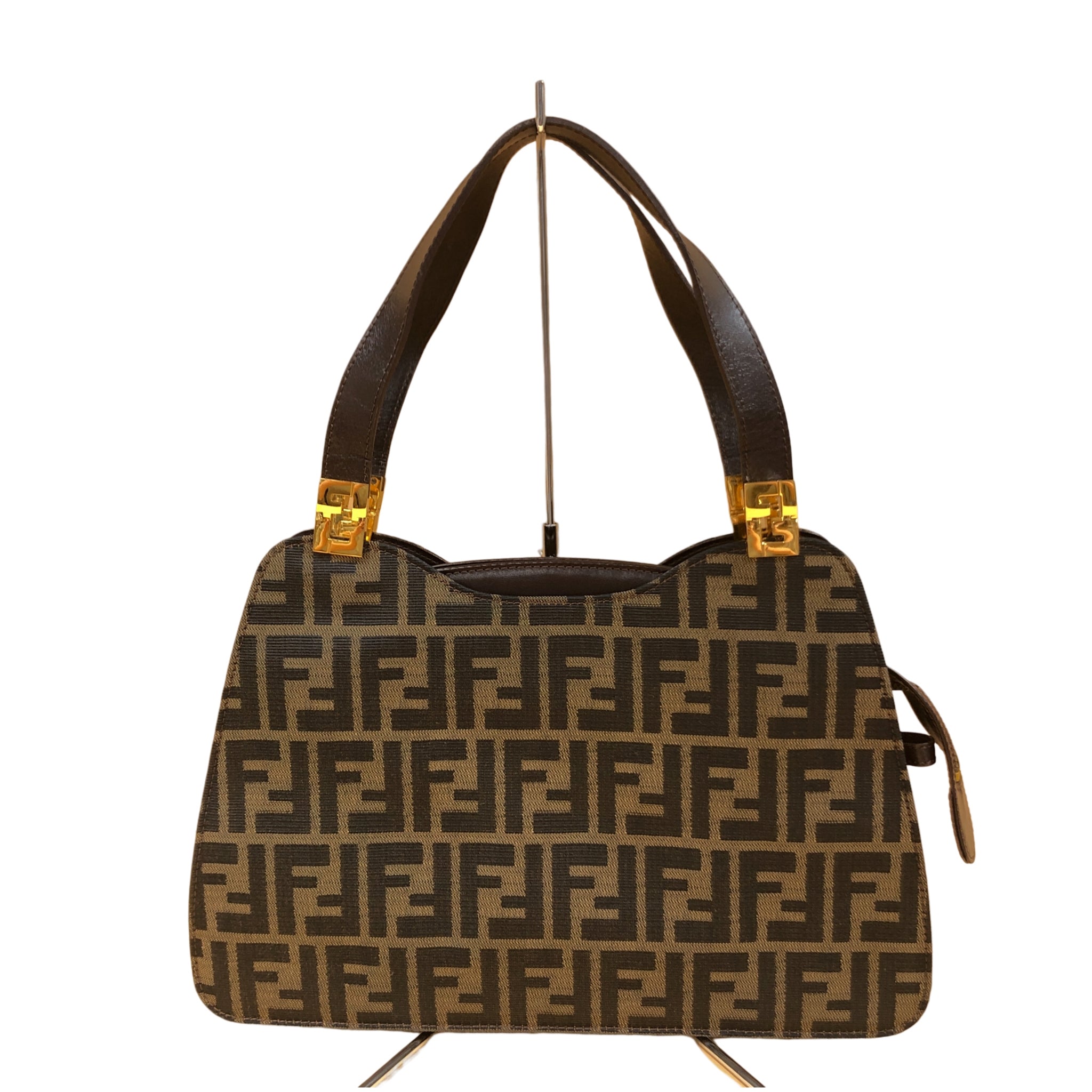 FENDI フェンディ ハンドバッグ ズッカ柄 P8094V – VINTAGE SELECT FENDI フェンディ ハンドバッグ ズッカ柄 P8094V – VINTAGE SELECT
