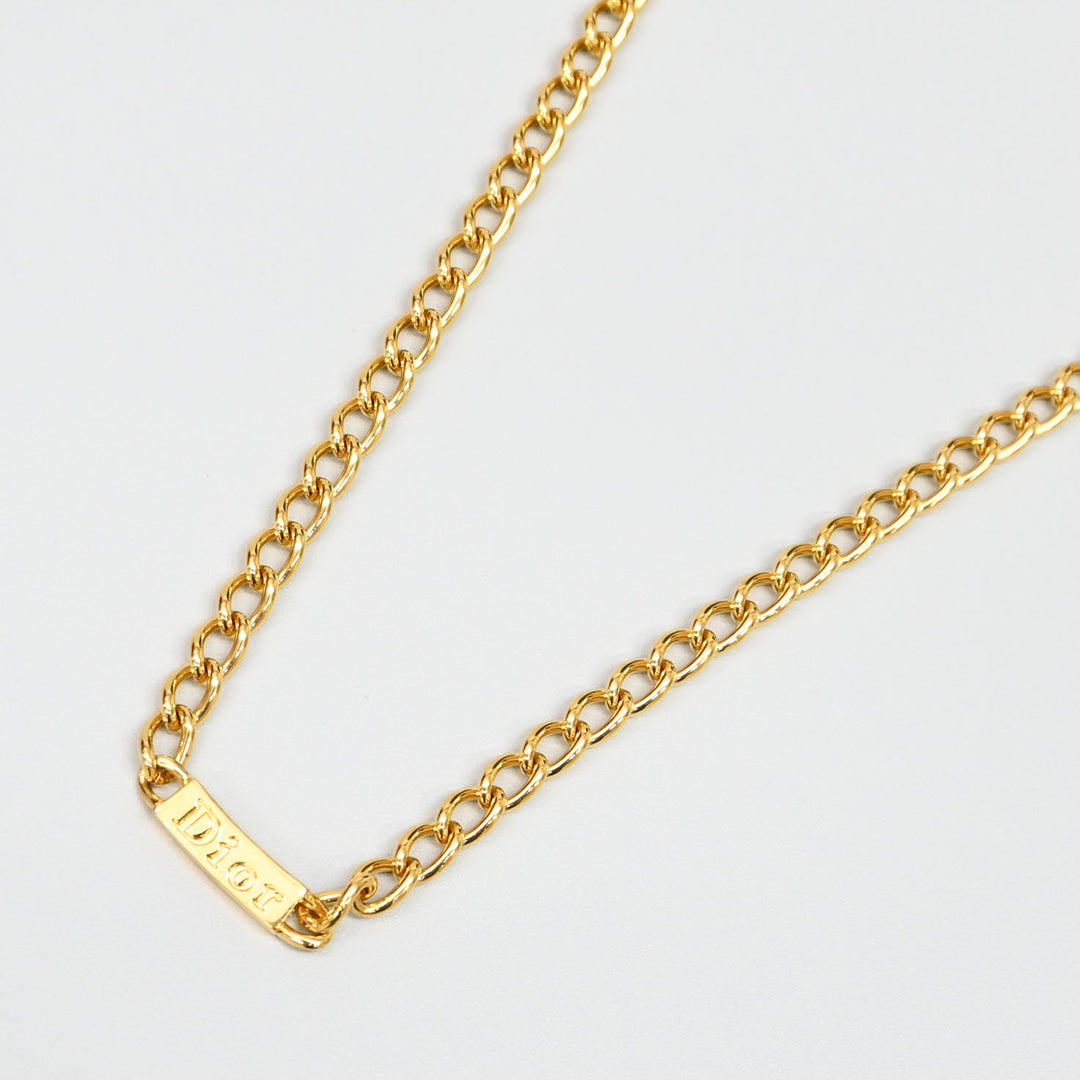 プレートモチーフ ネックレス