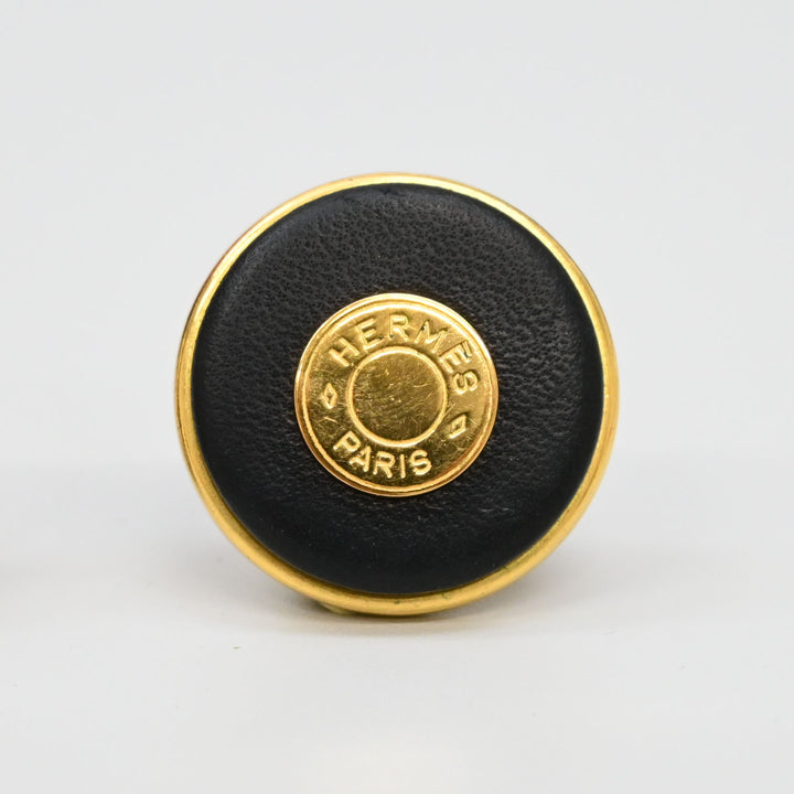 セリエ レザーイヤリング