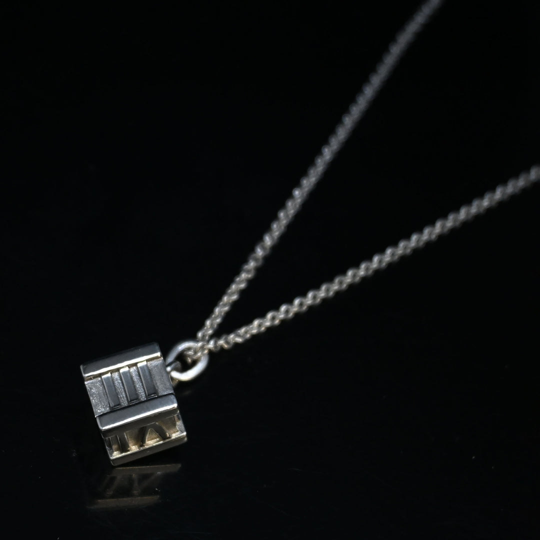 アトラスキューブ ネックレス