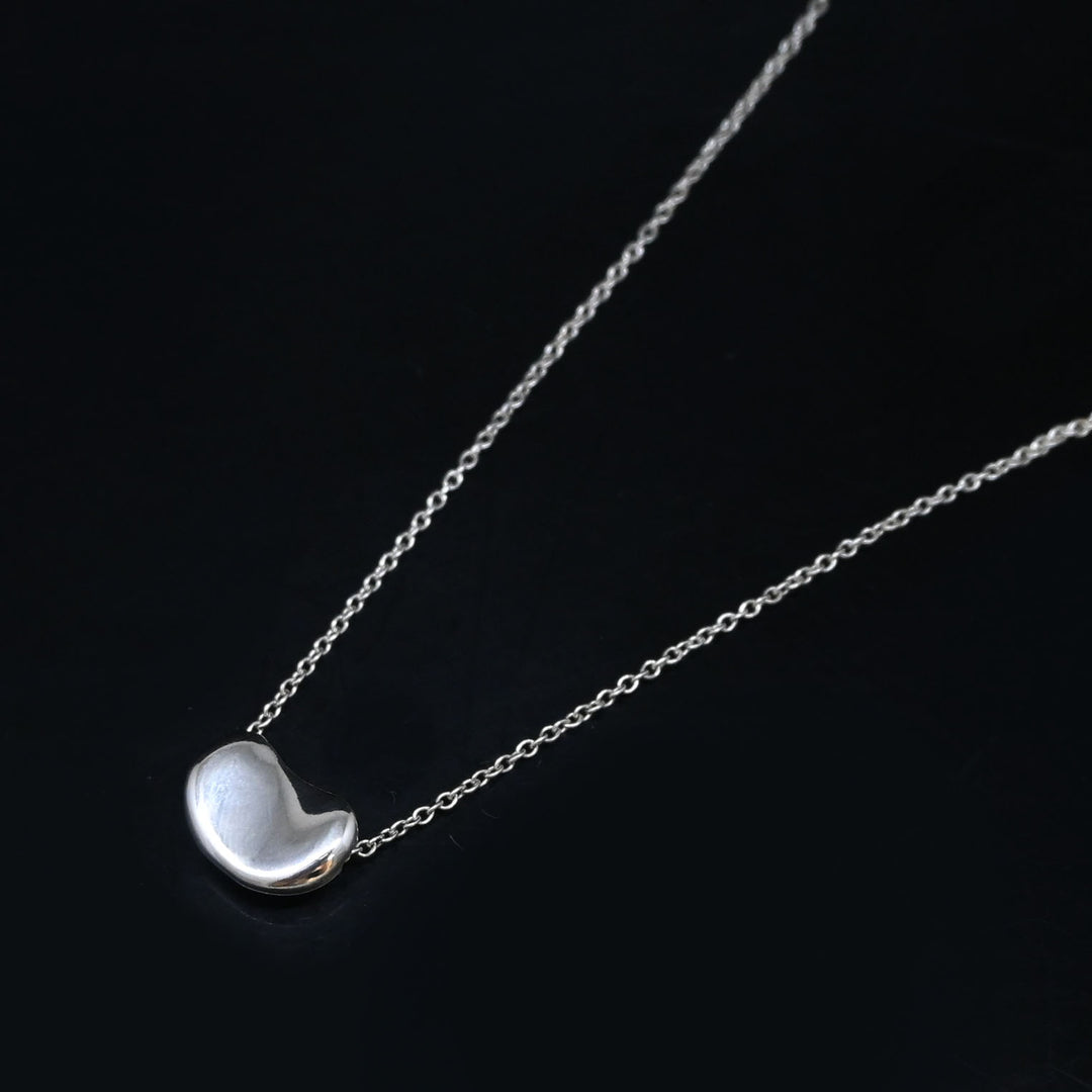 ビーン ネックレス