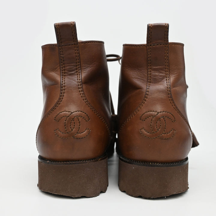 CHANEL lace up short boots P44077V