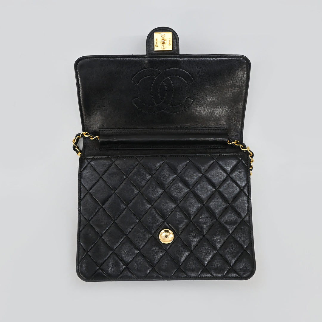 샤넬 마틀라세 체인 숄더백