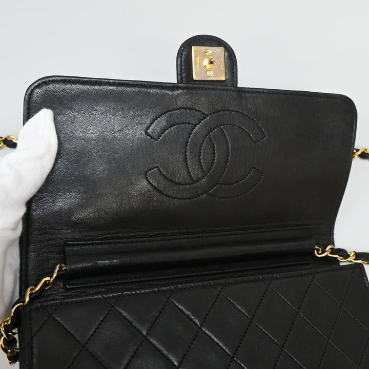 샤넬 푸시 잠금 장치마틀라세 체인 숄더백 P44514V