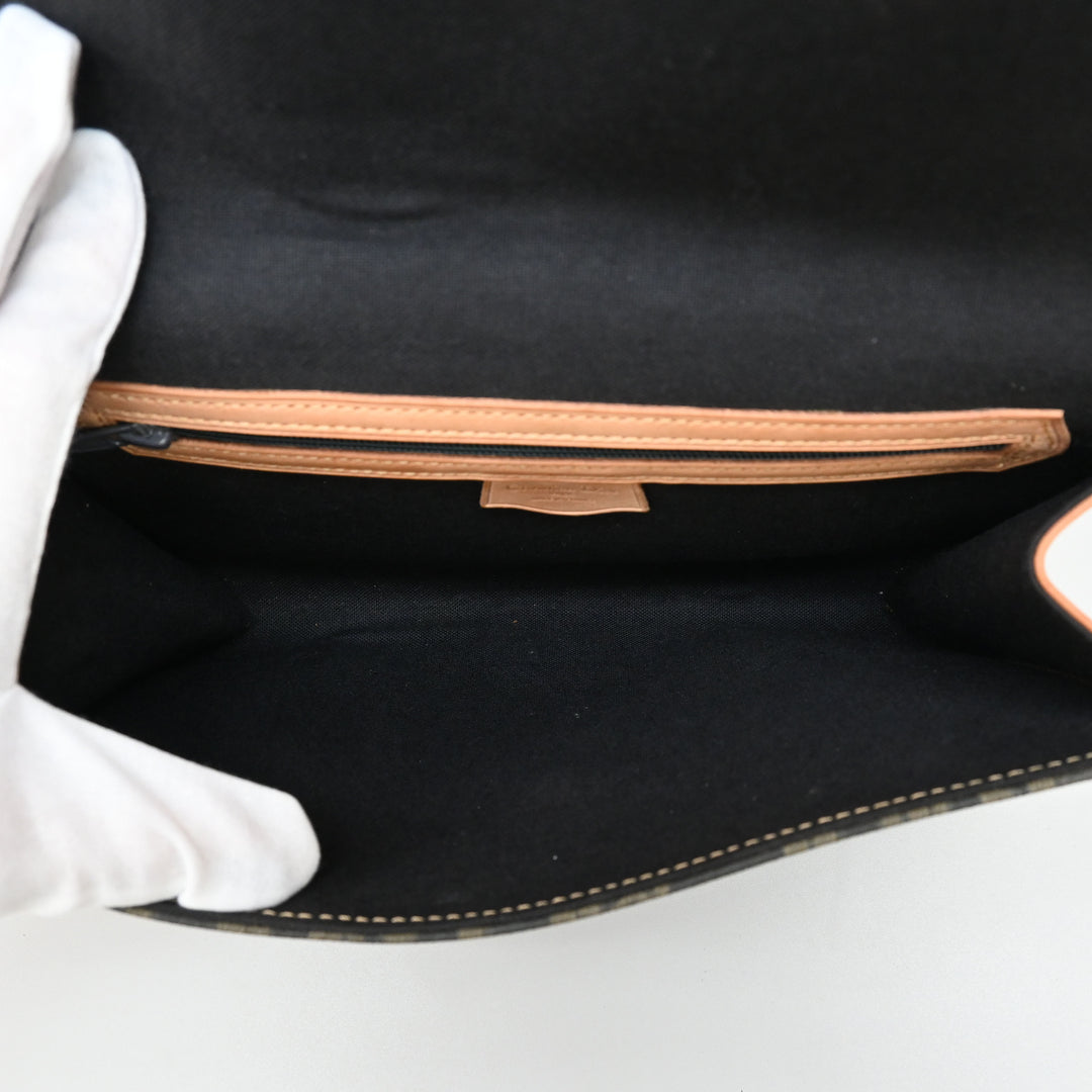 克里斯蒂安托特特图案登录离合器袋PV