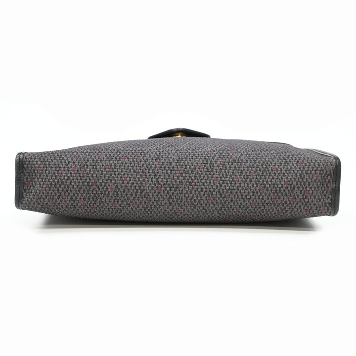 Yves Saint Laurent Eve Saint Laurent Clutch Bag P3653V