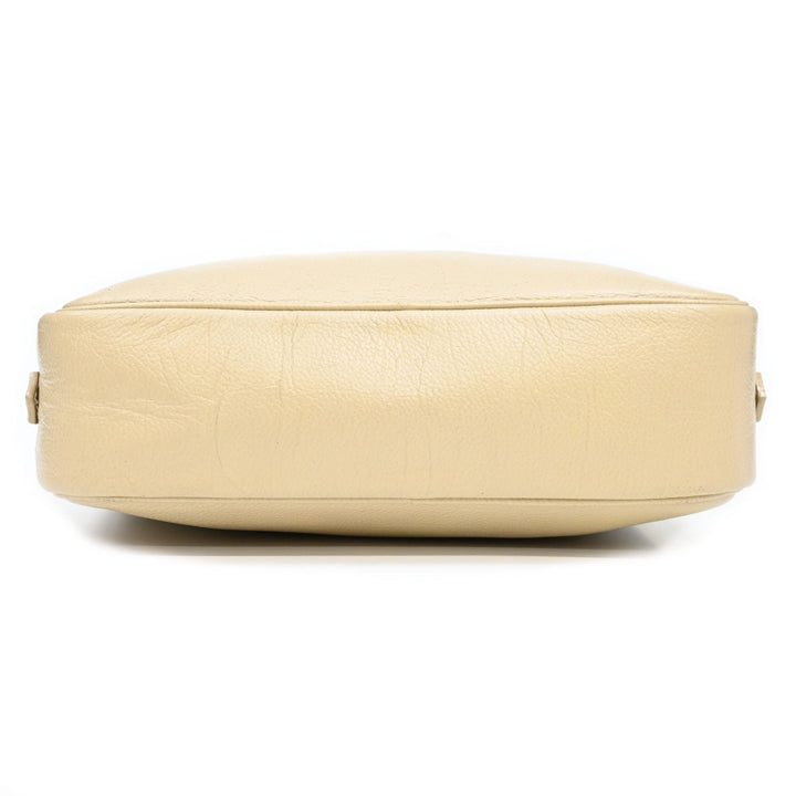 Yves Saint Laurent Eves Saint Laurent?