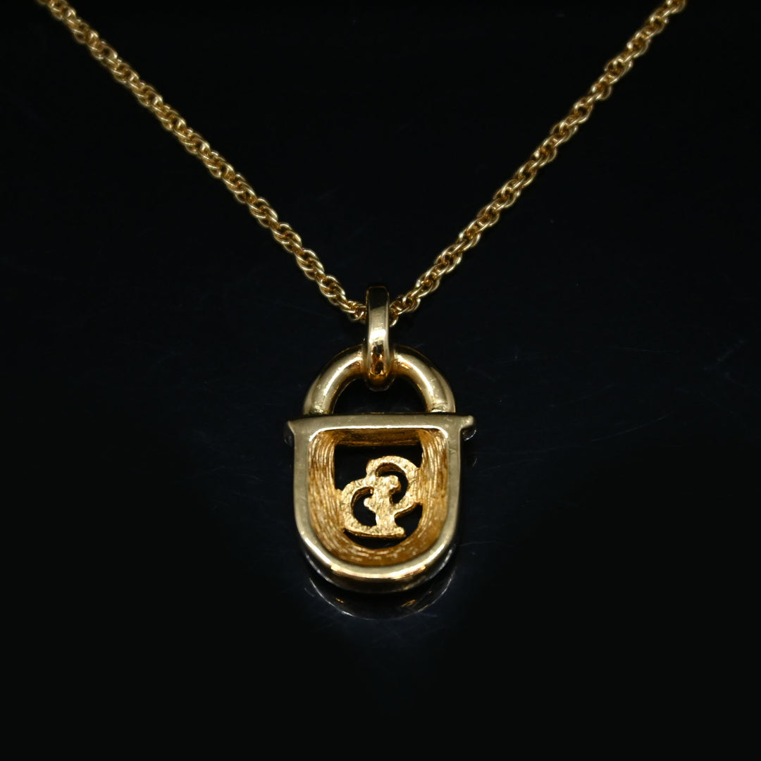 克里斯蒂安·基督教Dior?