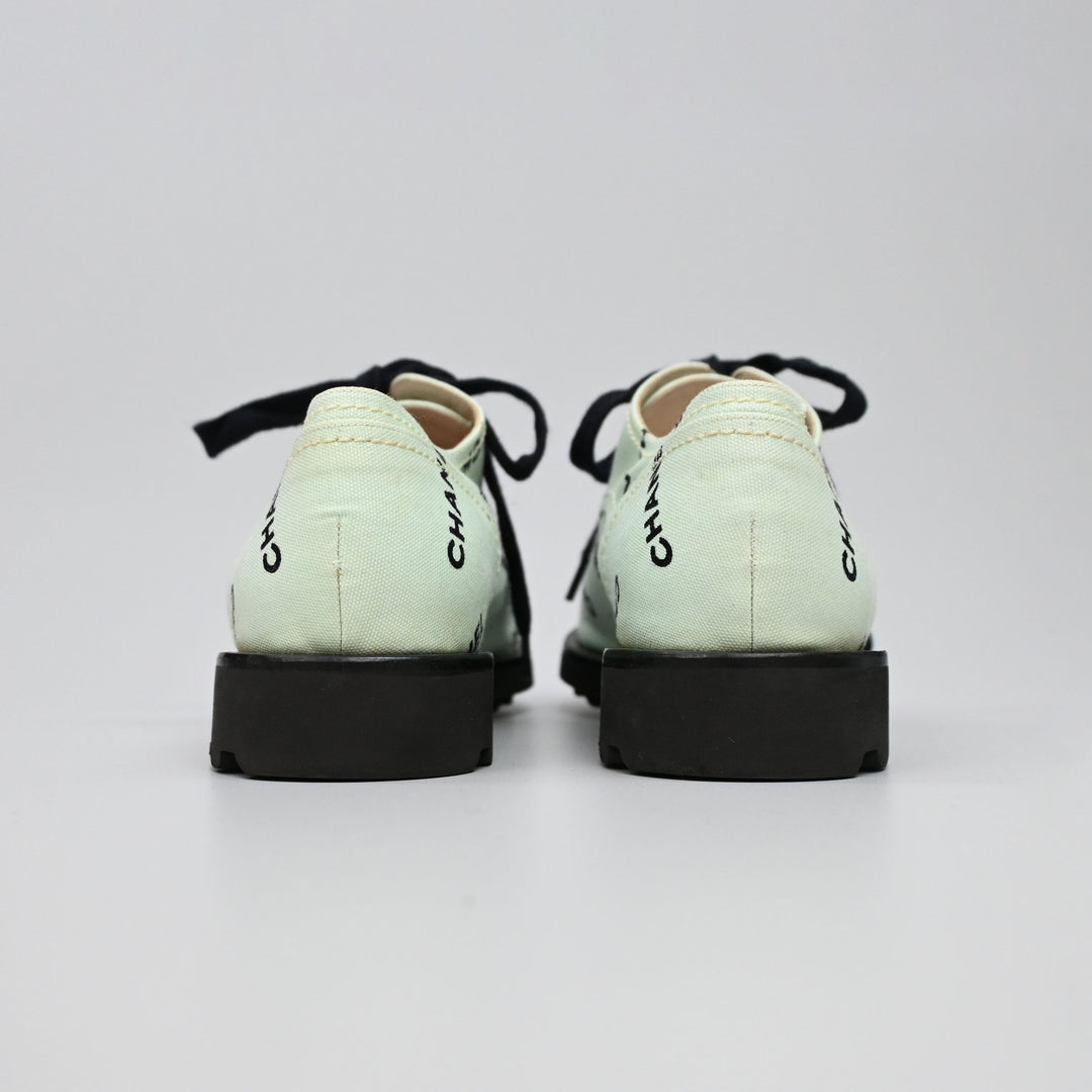 샤넬 코코 마크 레이스 업 슈즈 P44720V