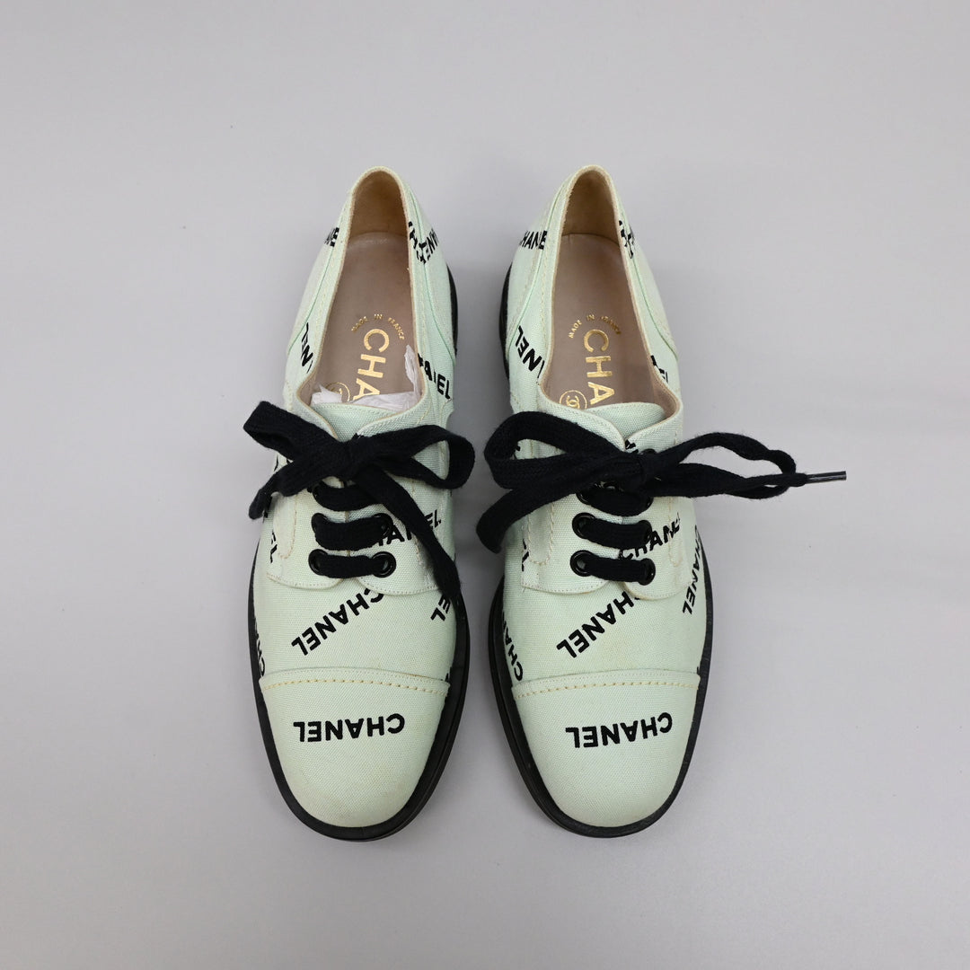 샤넬 코코 마크 레이스 업 슈즈 P44720V