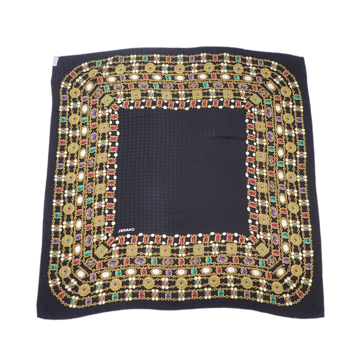 *CHANEL scarf