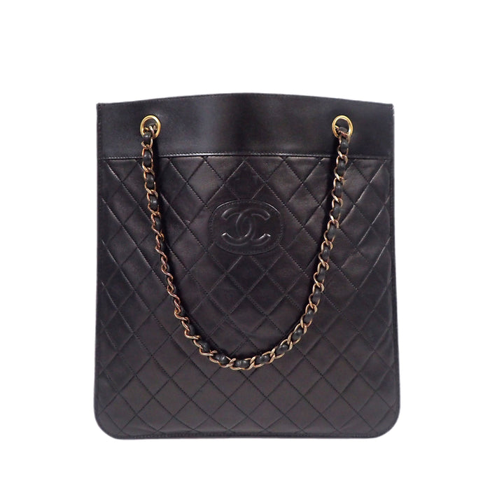 *CHANEL Chain Shoulder Bag