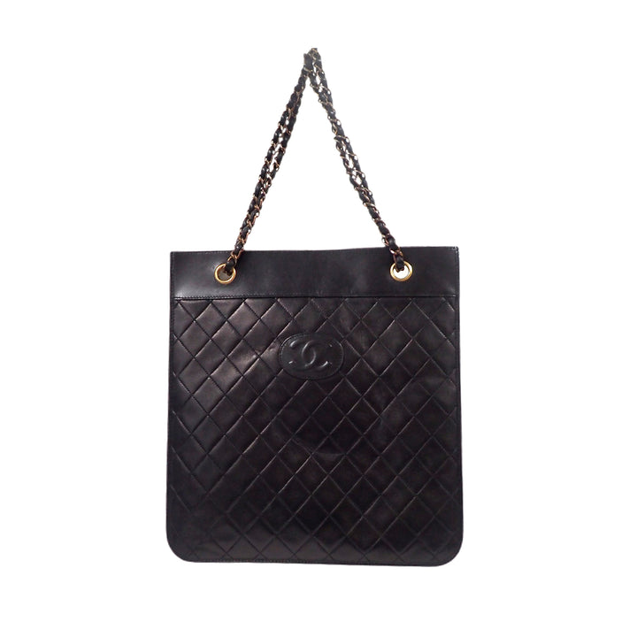 *CHANEL Chain Shoulder Bag