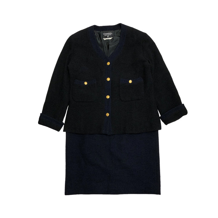 *CHANEL skirt suit