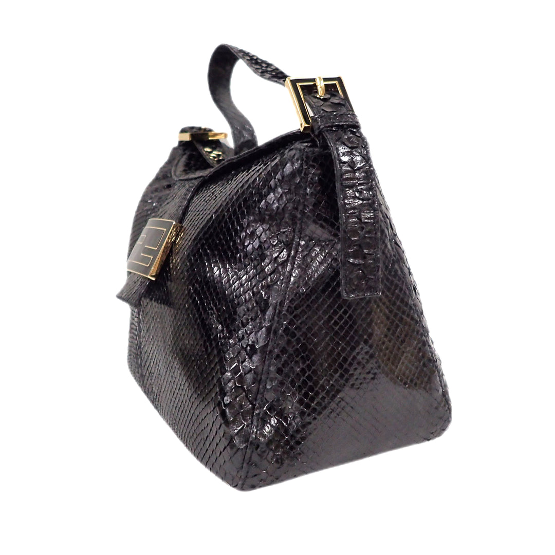 *FENDI フェンディ マンマバケット ハンドバッグ P29316V