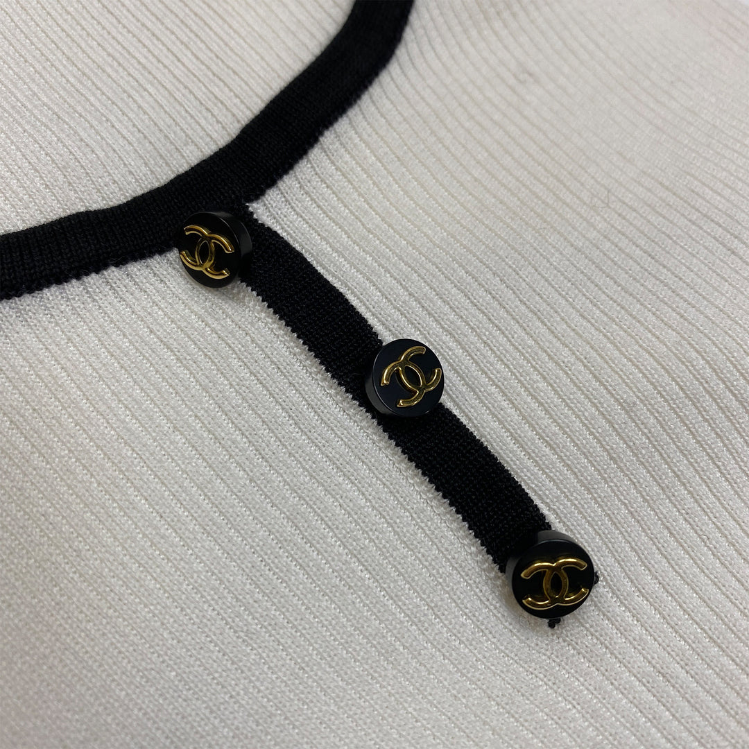 *香奈儿香奈儿T衬衫PO5161V00233针织可可可可按钮