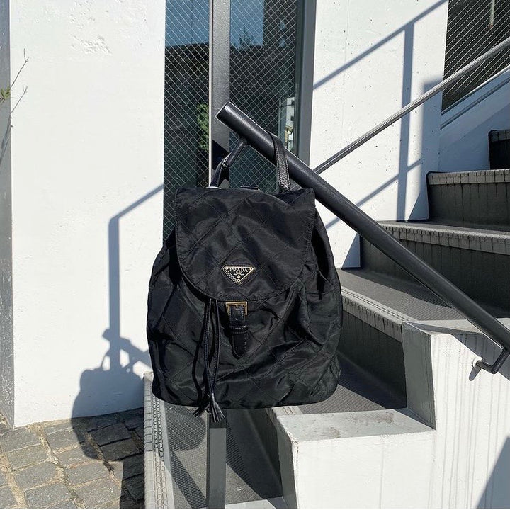 * PRADA 프라다 퀼팅 백팩