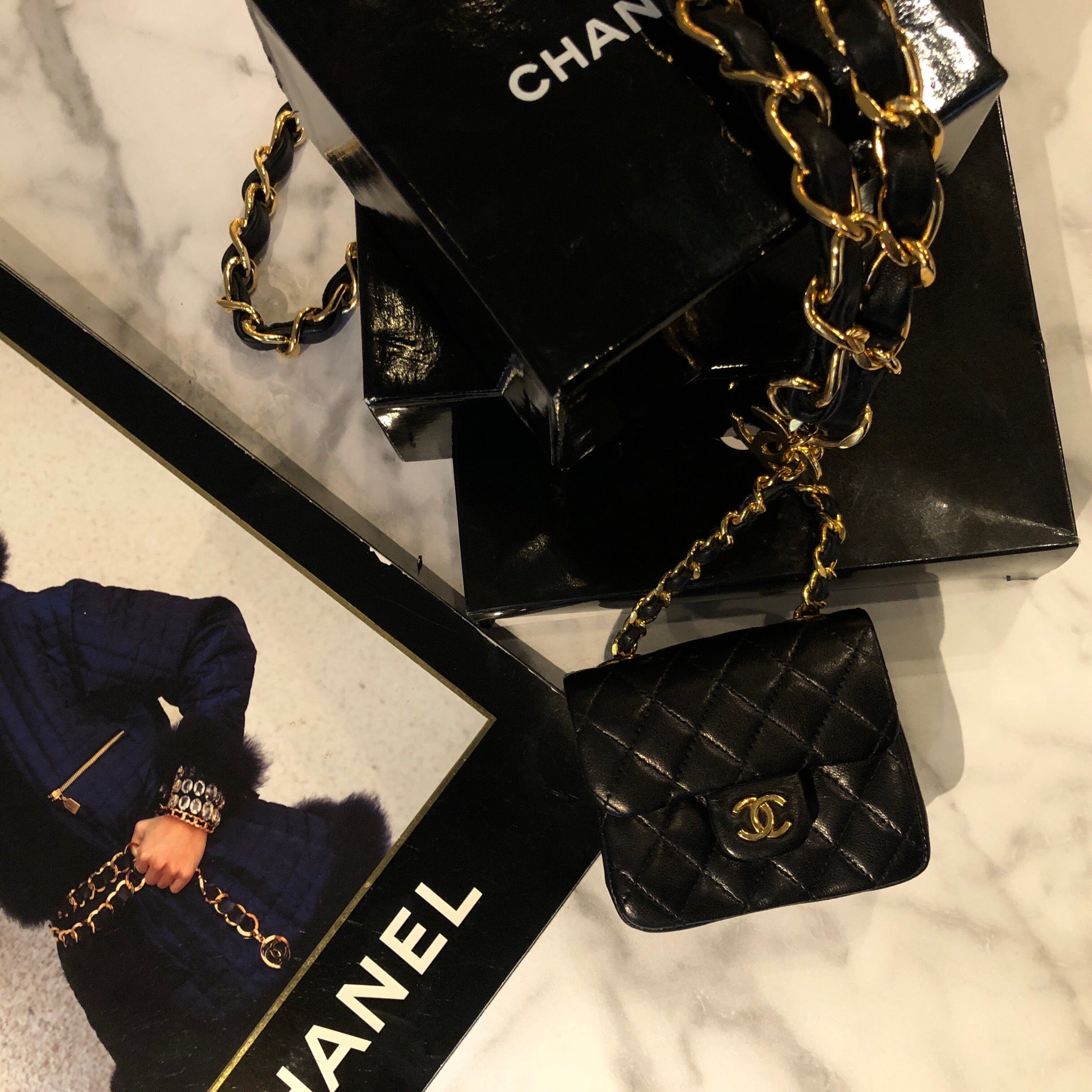 CHANEL メタル チェーンベルト ウエストバッグ ポーチ - ボディバッグ