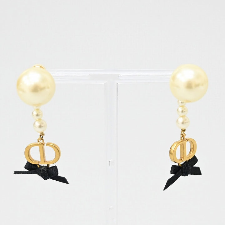 Dior earrings CD logo pearl