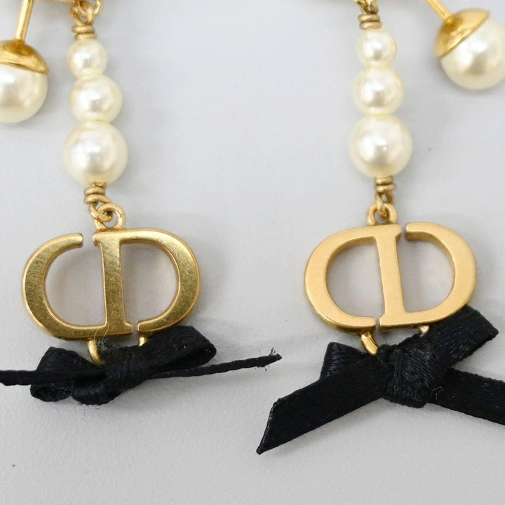 Dior earrings CD logo pearl
