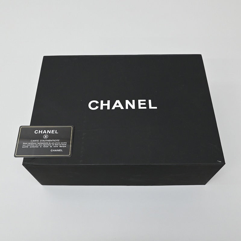 chanel shoulder bag ladies