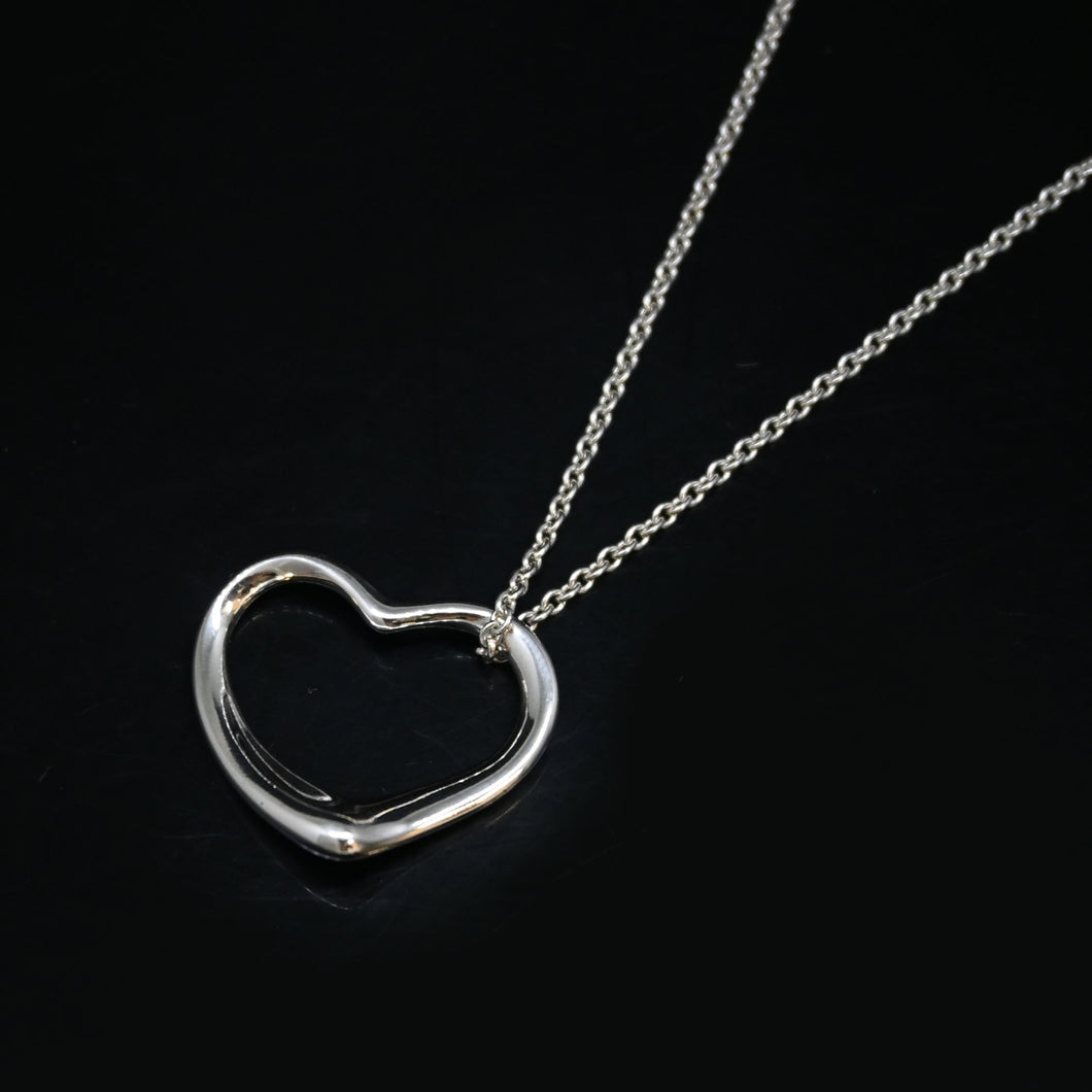 Tiffany & Co. Tiffany Open Heart Necklace P43541V