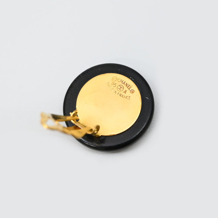 CHANEL Chanel Logo Earring P43689V
