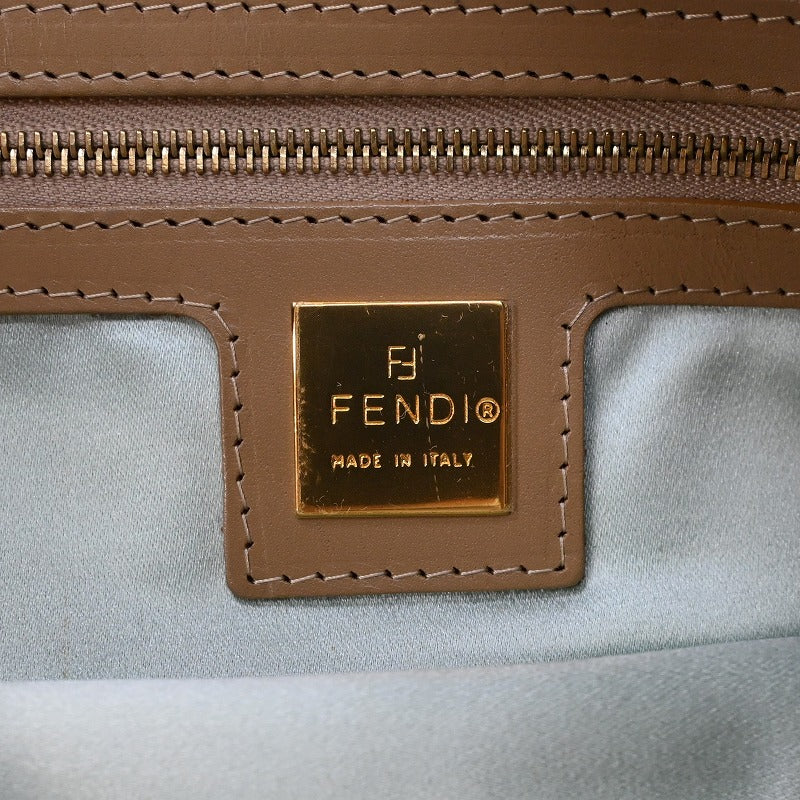 フェンディ ショルダーバッグ レディース
