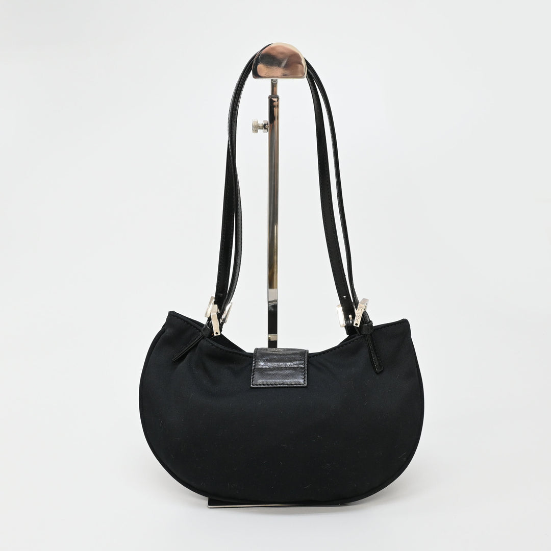 Croissant shoulder bag P47876V