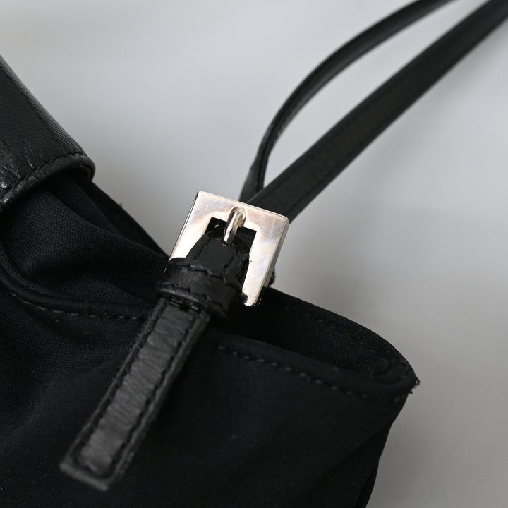 Croissant shoulder bag P47876V