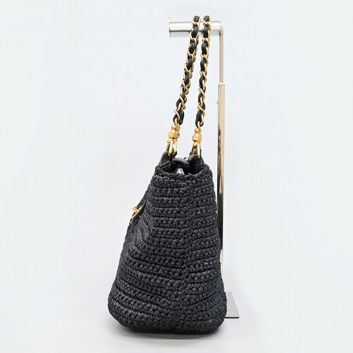chanel tote bag ladies