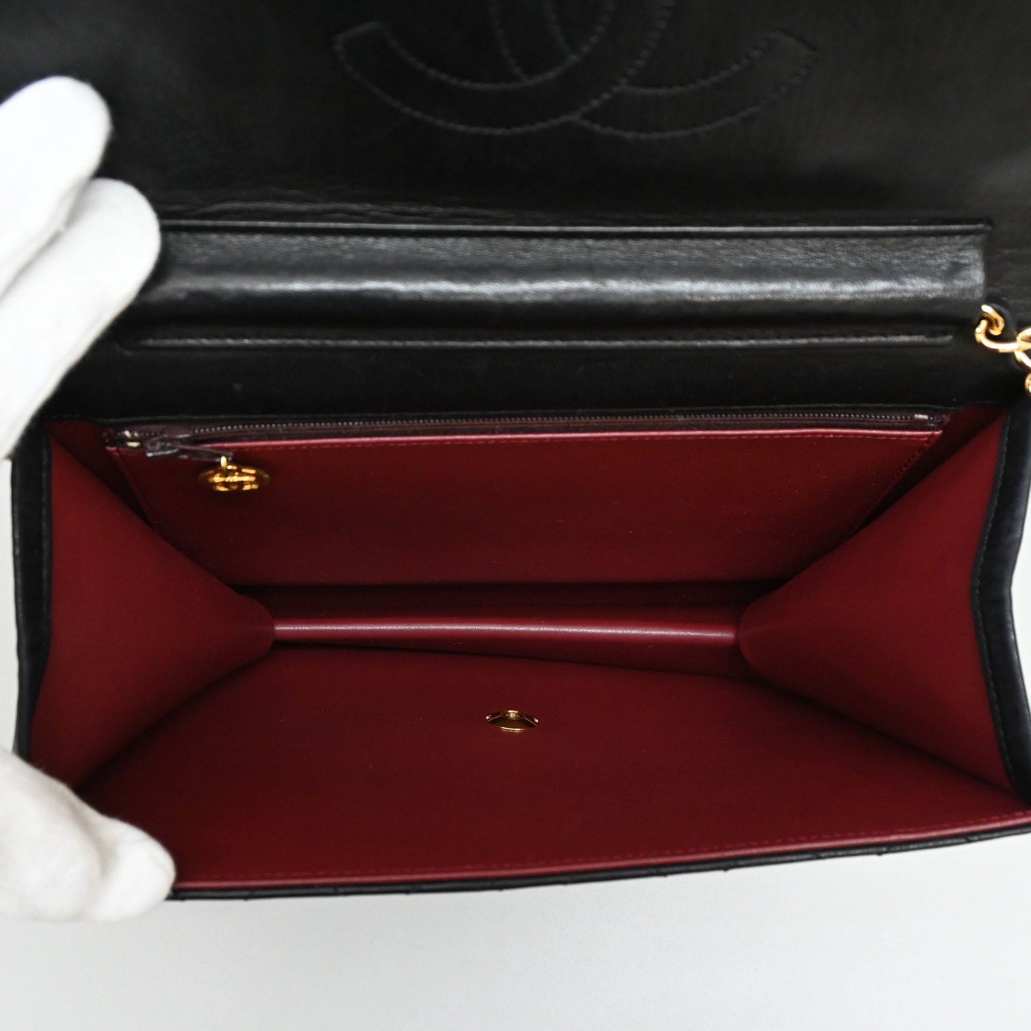 ★極美品★　CHANEL　マトラッセ　プッシュロック　ショルダーバッグ　レッド CHANEL シャネル プッシュロックマトラッセ チェーンショルダー