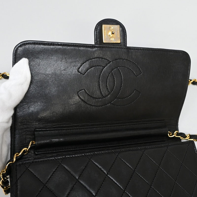 chanel shoulder bag ladies