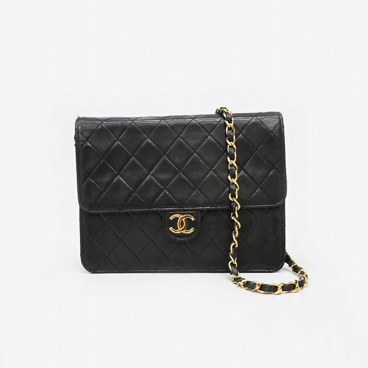 chanel shoulder bag ladies