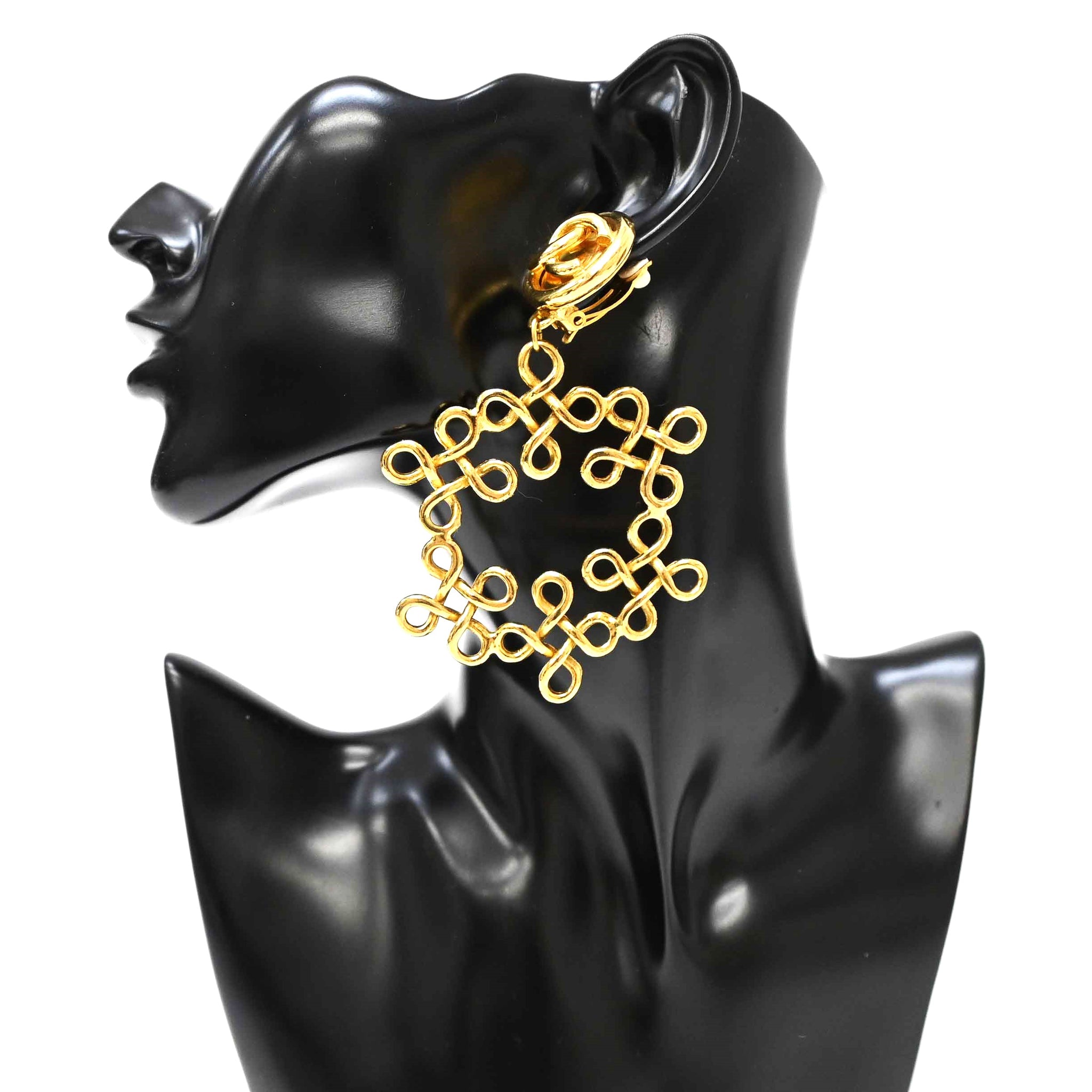 CHANEL シャネル イヤリング P42512V – VINTAGE SELECT SHOP