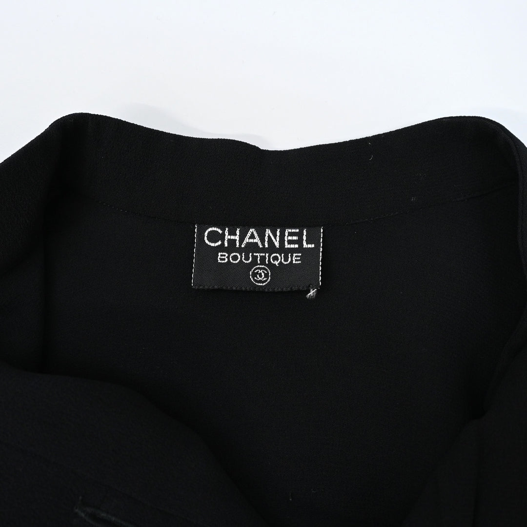 CHANEL 샤넬 코코 마크 버튼 블라우스 P44306V