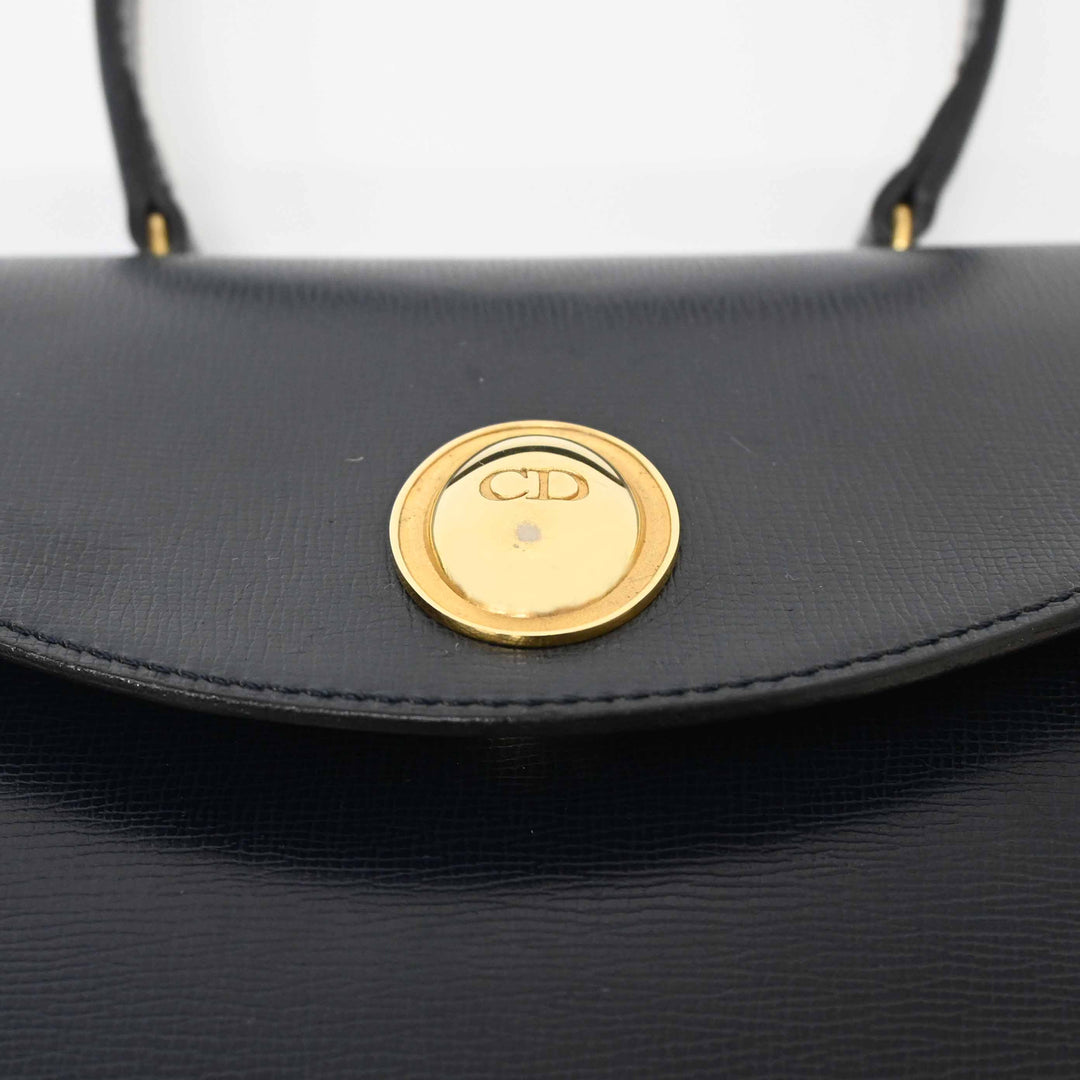 *克里斯蒂安·迪奥（Christian dior Christian Dior）椭圆形徽标硬件手袋P42213V