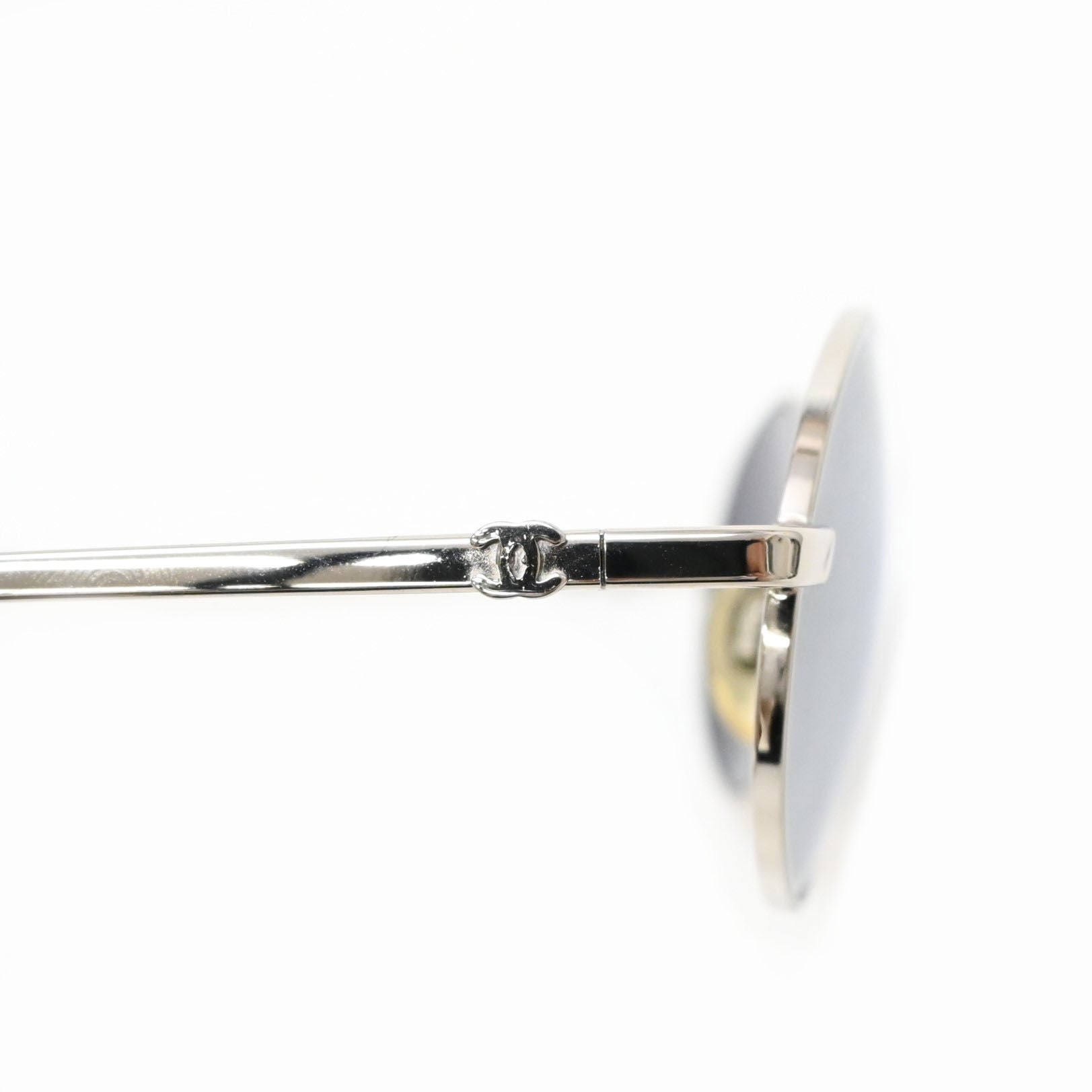 美品⭐️シャネル　CHANEL サングラス　6054 CHANEL 6054/146280 - Sunglasses