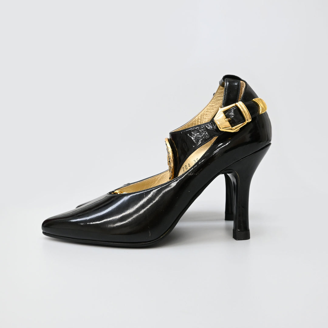 サンバーストエナメルパンプス