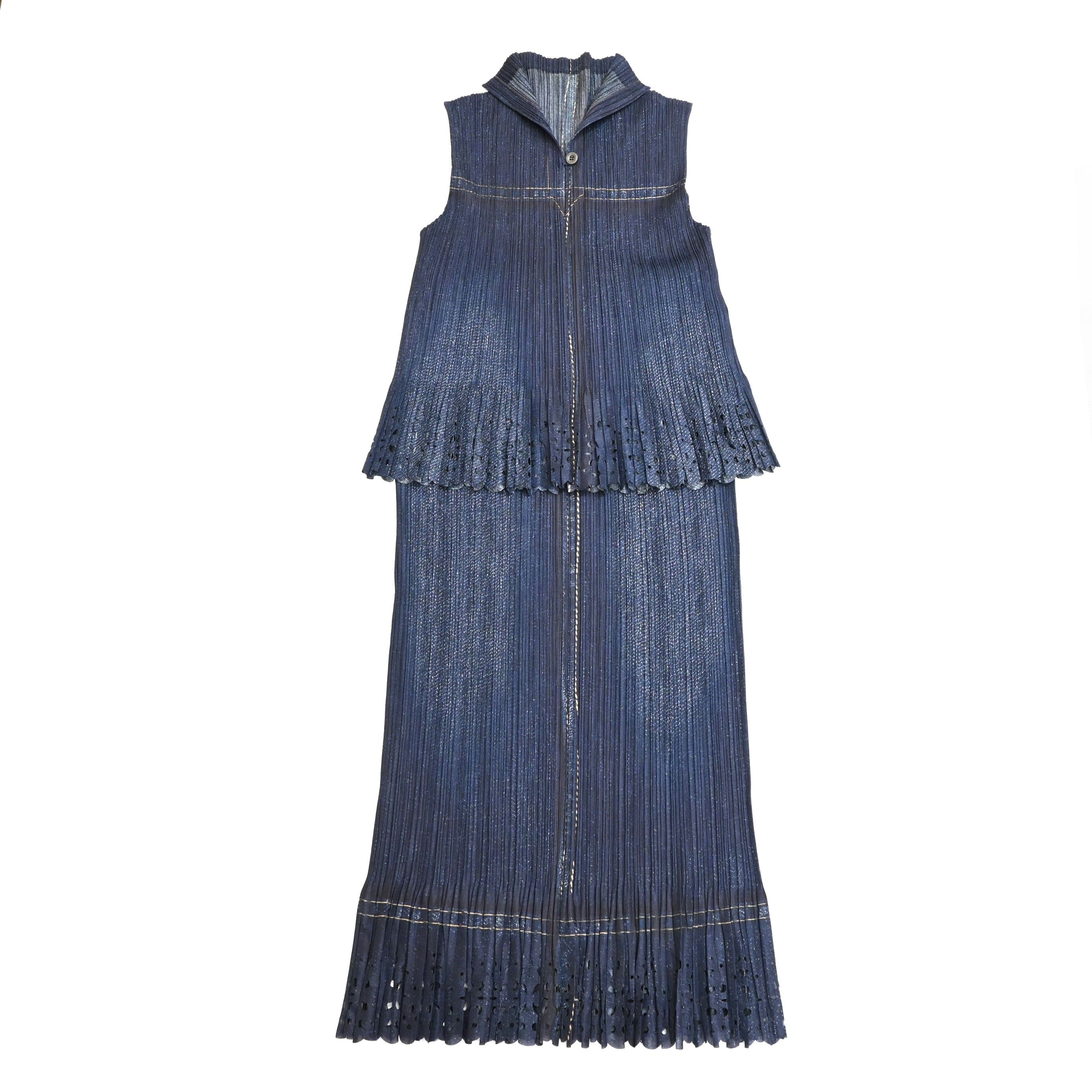 PLEATS PLEASE – VINTAGE SELECT SHOP MAISON DE VII