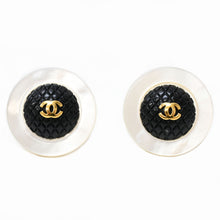 Load image into Gallery viewer, *CHANEL Chanel Matelasse Earring P7030V
