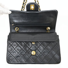 Load image into Gallery viewer, *CHANEL Chanel Matelasse Double flap chain shoulder bag P42794V
