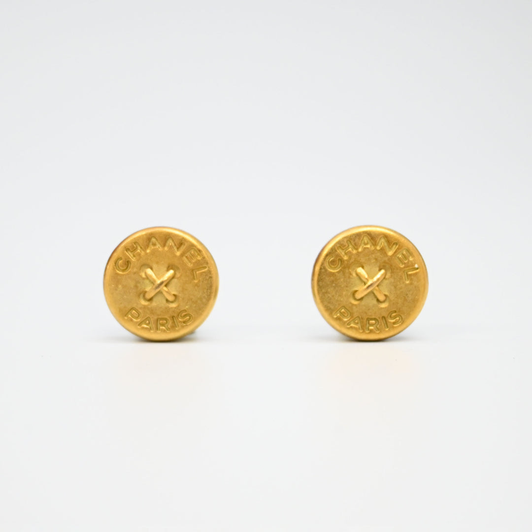 CHANEL Logo Button Earrings P44718V