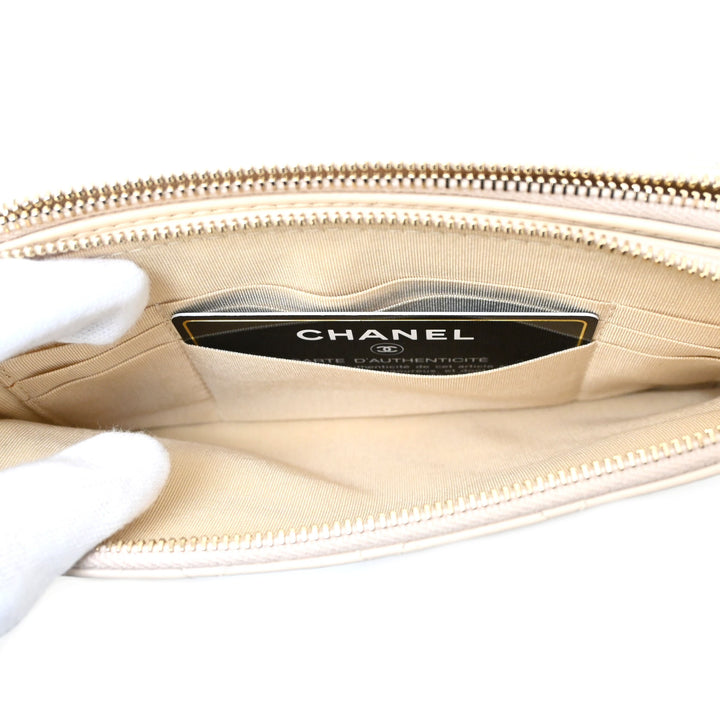 CHANEL シャネル マトラッセ ショルダーウォレット P43102V