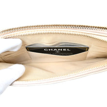 Load image into Gallery viewer, CHANEL Chanel Matelasse Shoulder wallet P43102V
