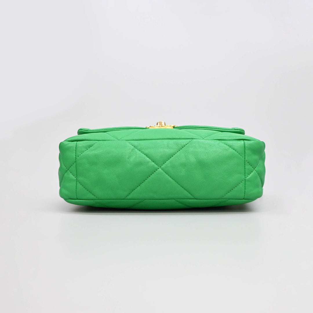 Chanel Chanel19光泽羊羔链链肩袋P45032V