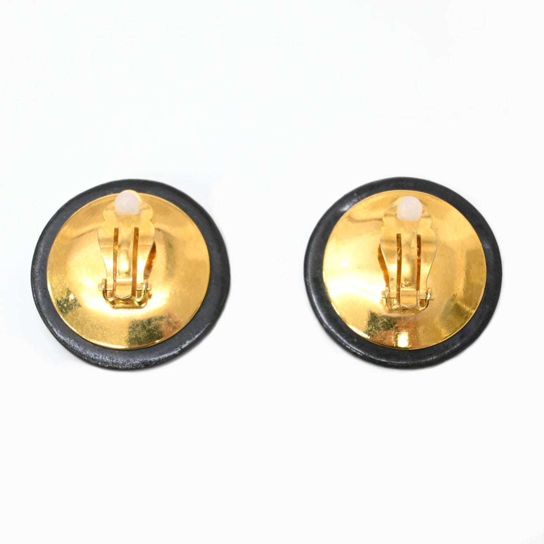 CHANEL Chanel Round Logo Earring P43262V
