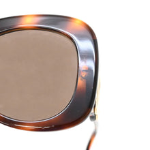 Load image into Gallery viewer, CHANEL Chanel? Cocomark tortoiseshell Sunglasses P43290V
