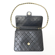 Load image into Gallery viewer, CHANEL Chanel?Matelasse Chain shoulder bag P42378V
