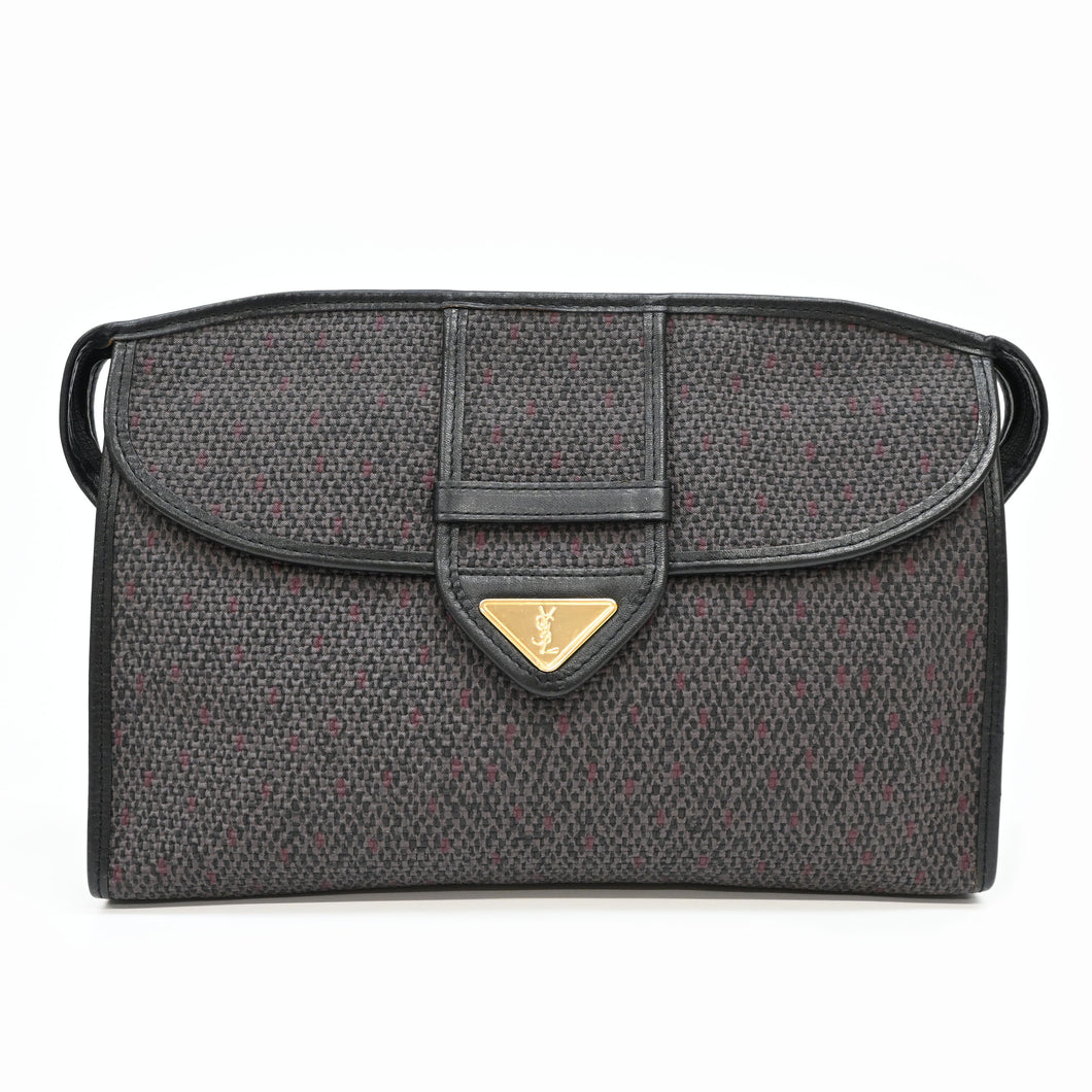 Yves Saint Laurent イヴ サンローラン クラッチバッグ P3653V